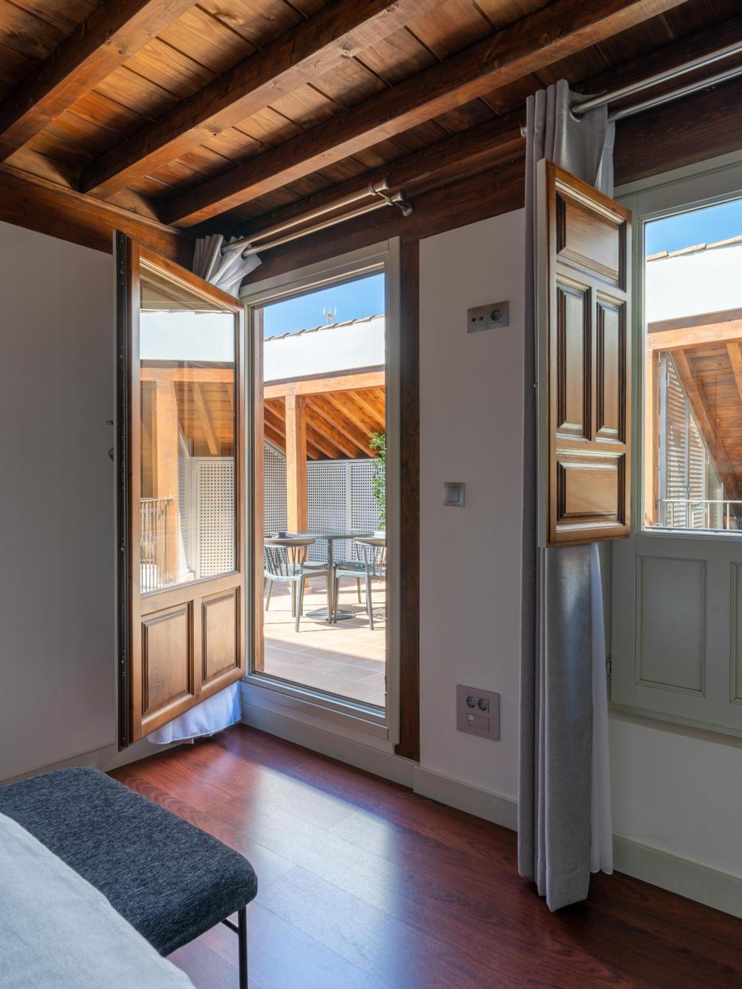 Limehome Granada Calle Mirasol Room photo